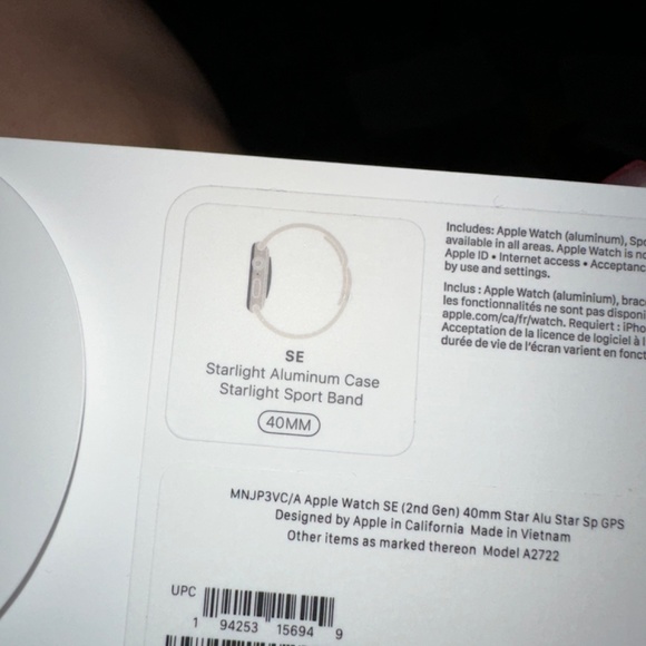 SE Apple Watch - Picture 3 of 4